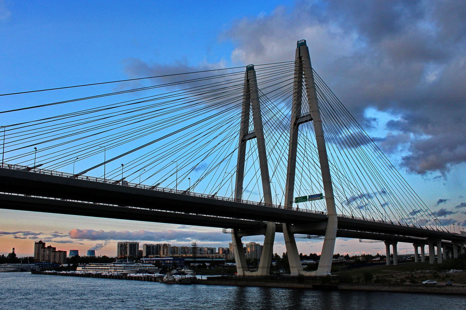 большой обуховский мост в санкт петербурге