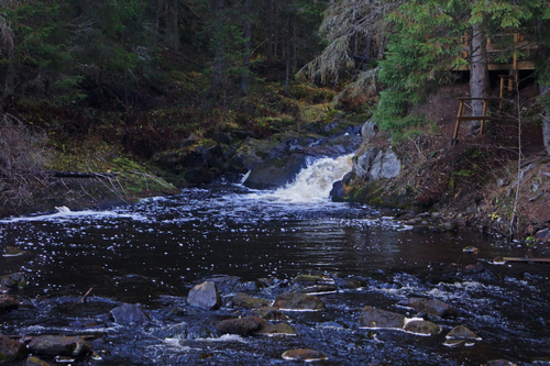 горная река