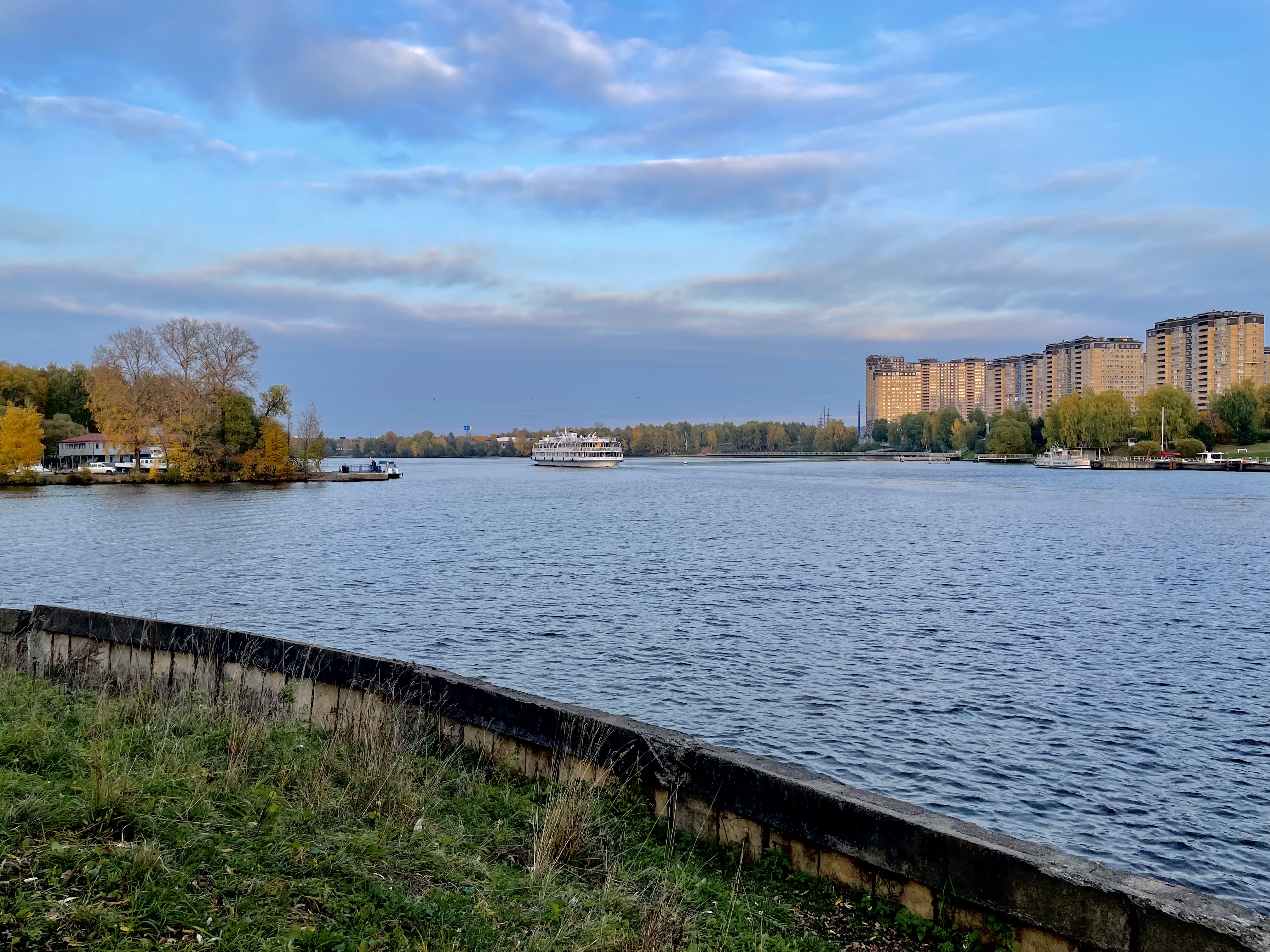 Река кан красноярский край. Река Кан. Каналы водохранилища. Река Кан весной.