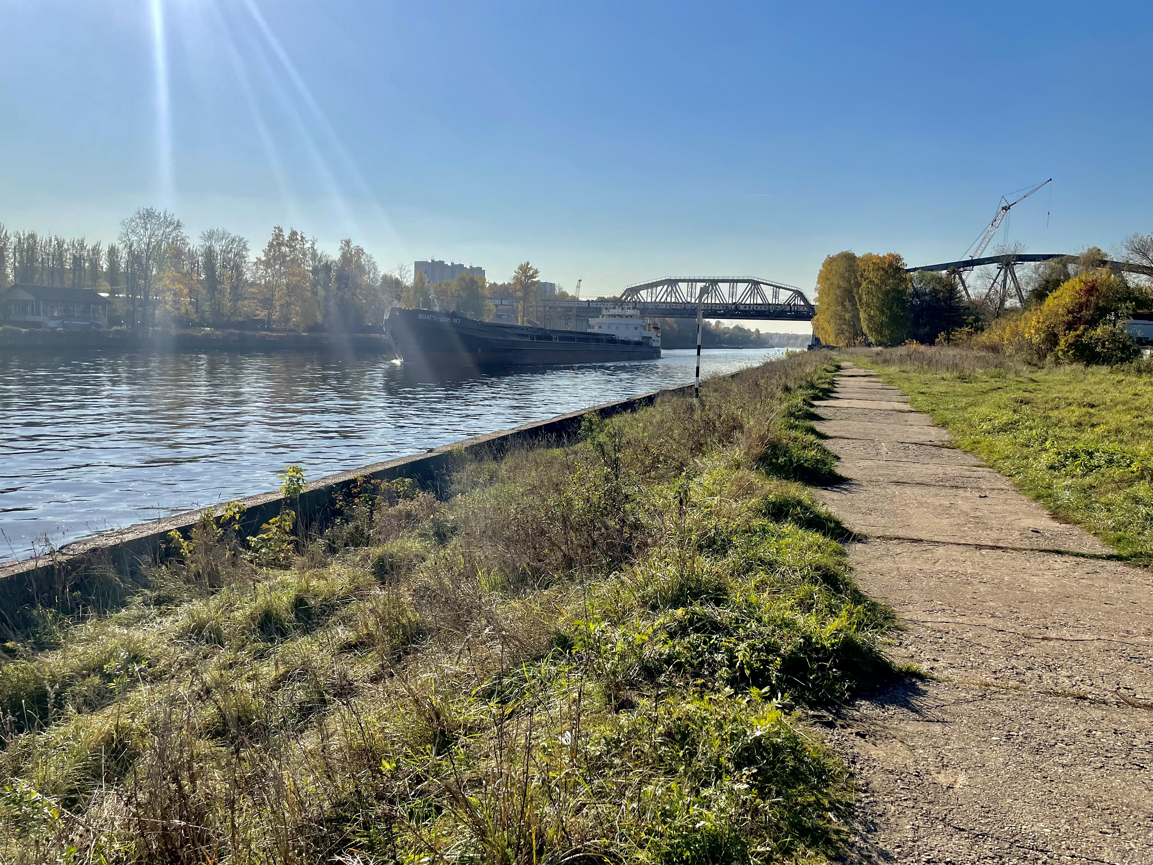 Волго Дон 187. Канал водоем. Водный канал. Канал реки.