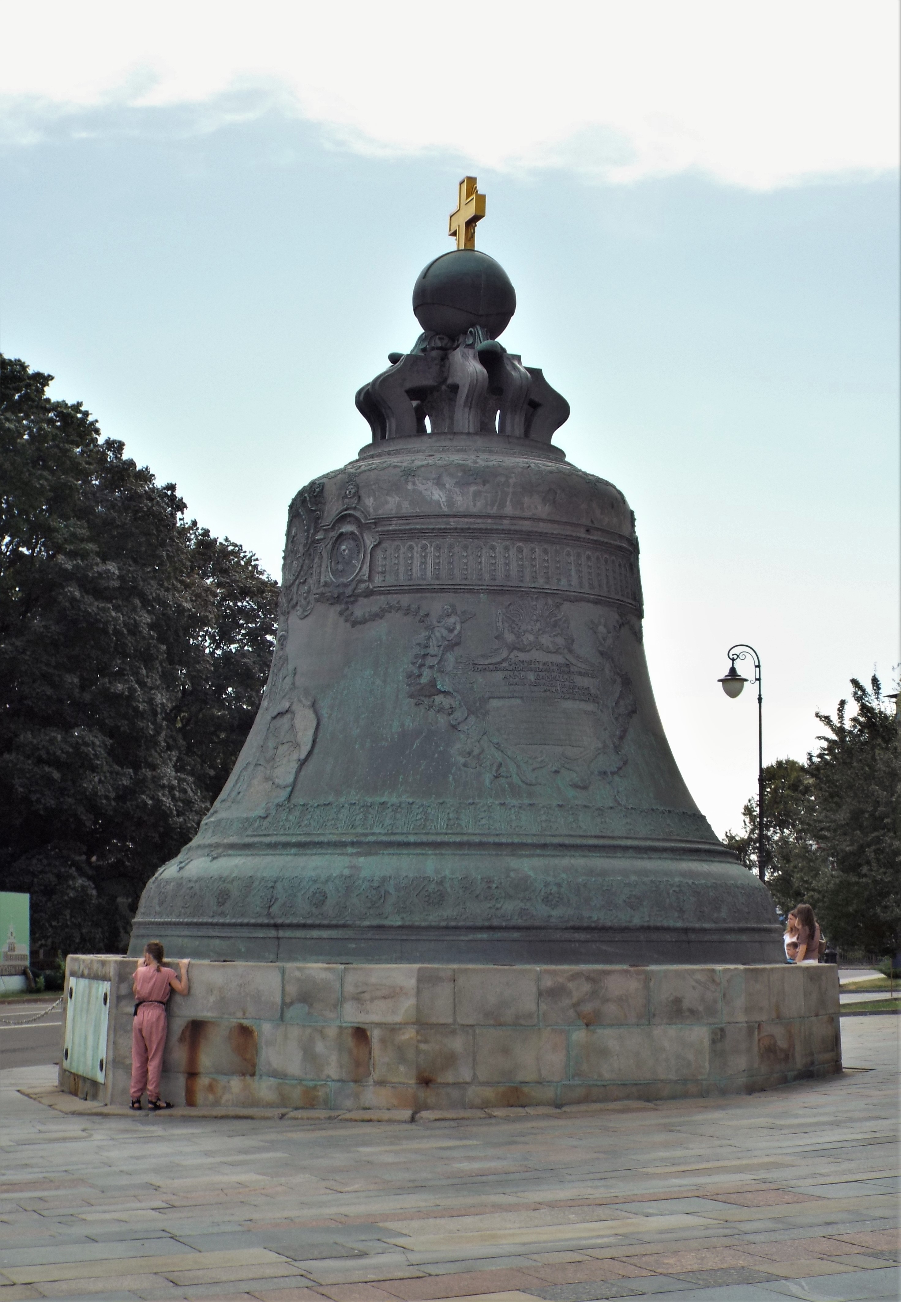 Колокол в Краснодаре памятник на красной