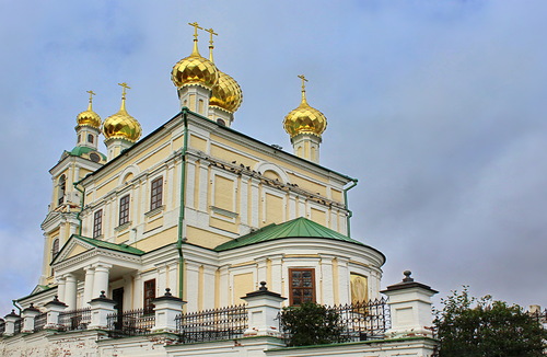 Воскресенская церковь в Плесе