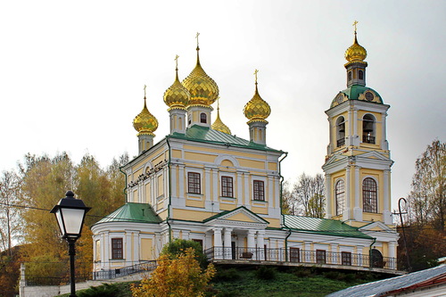 Воскресенский храм в Плёсе