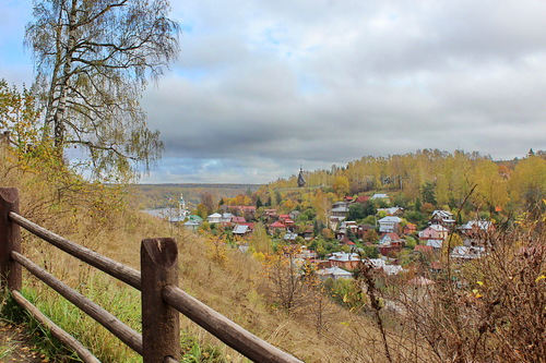 вид на Плес с Соборной горы