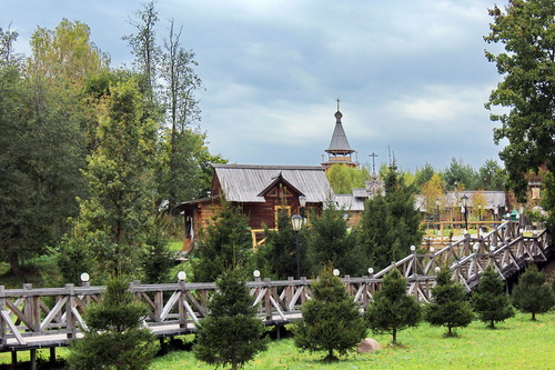 подворье Троице-Сергиевой лавры Гремячий ключ