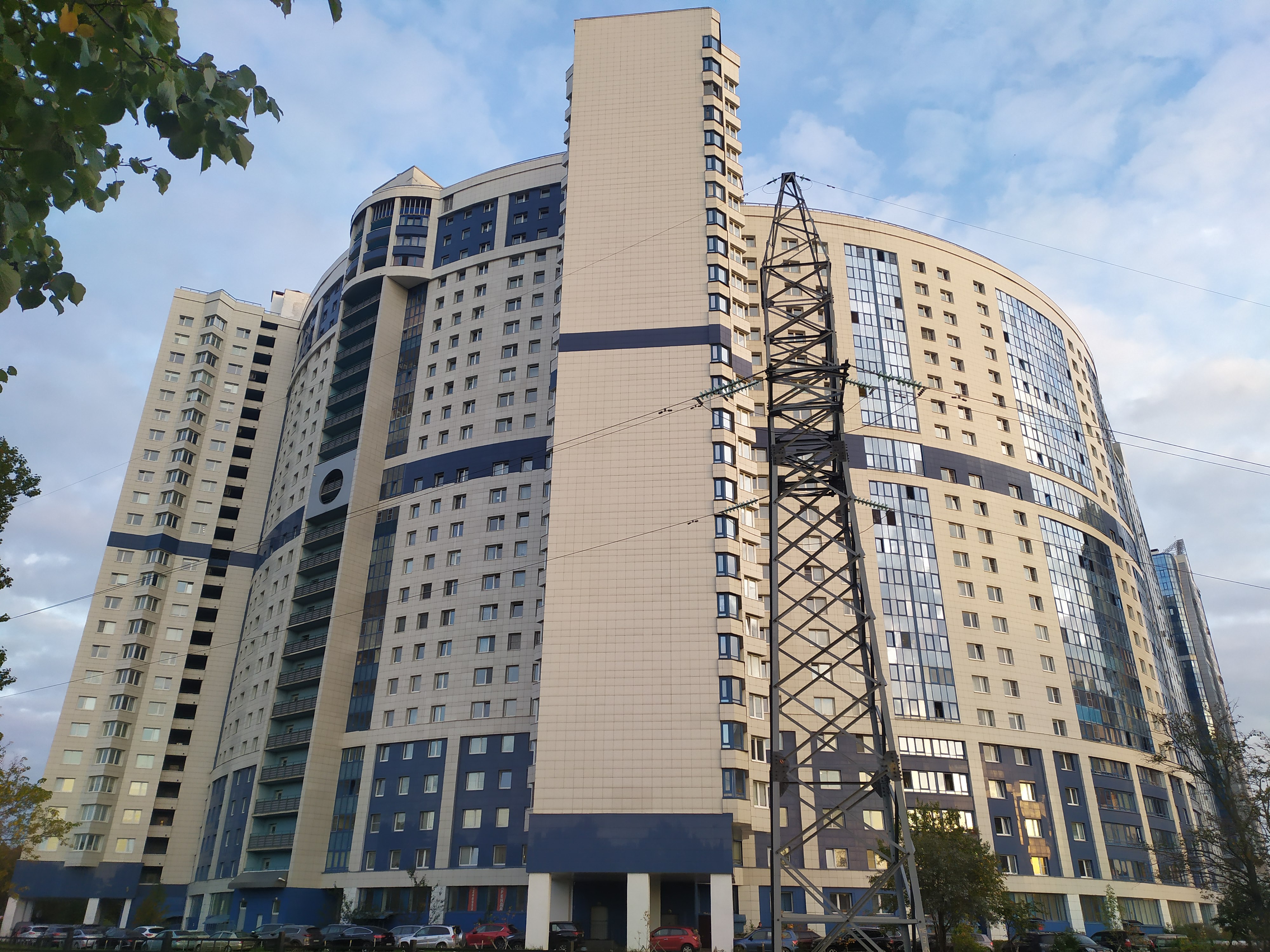 пр. Космонавтов 37 пр. Космонавтов 37