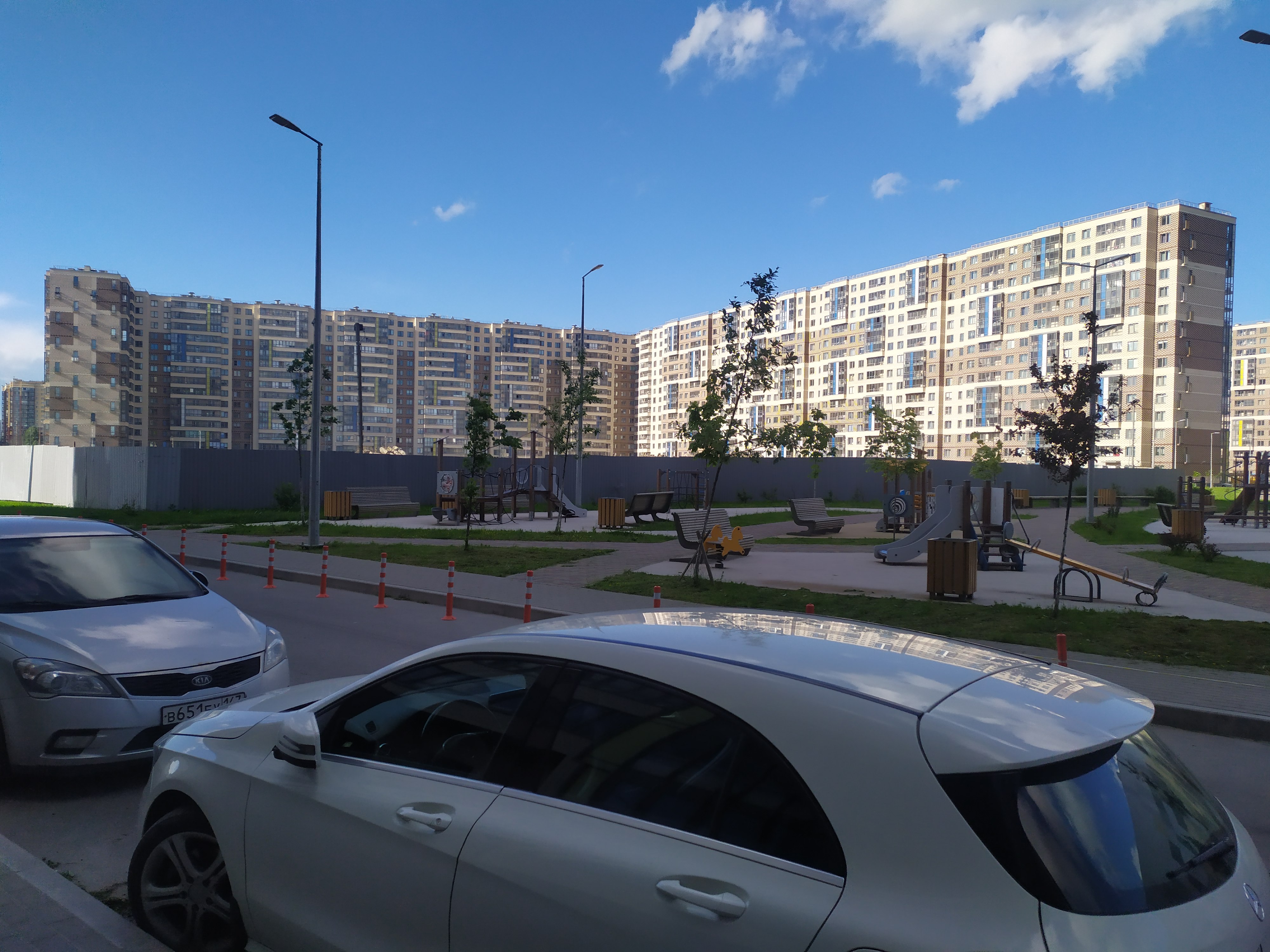 Пулковское шоссе 42к6, парадные 1-13