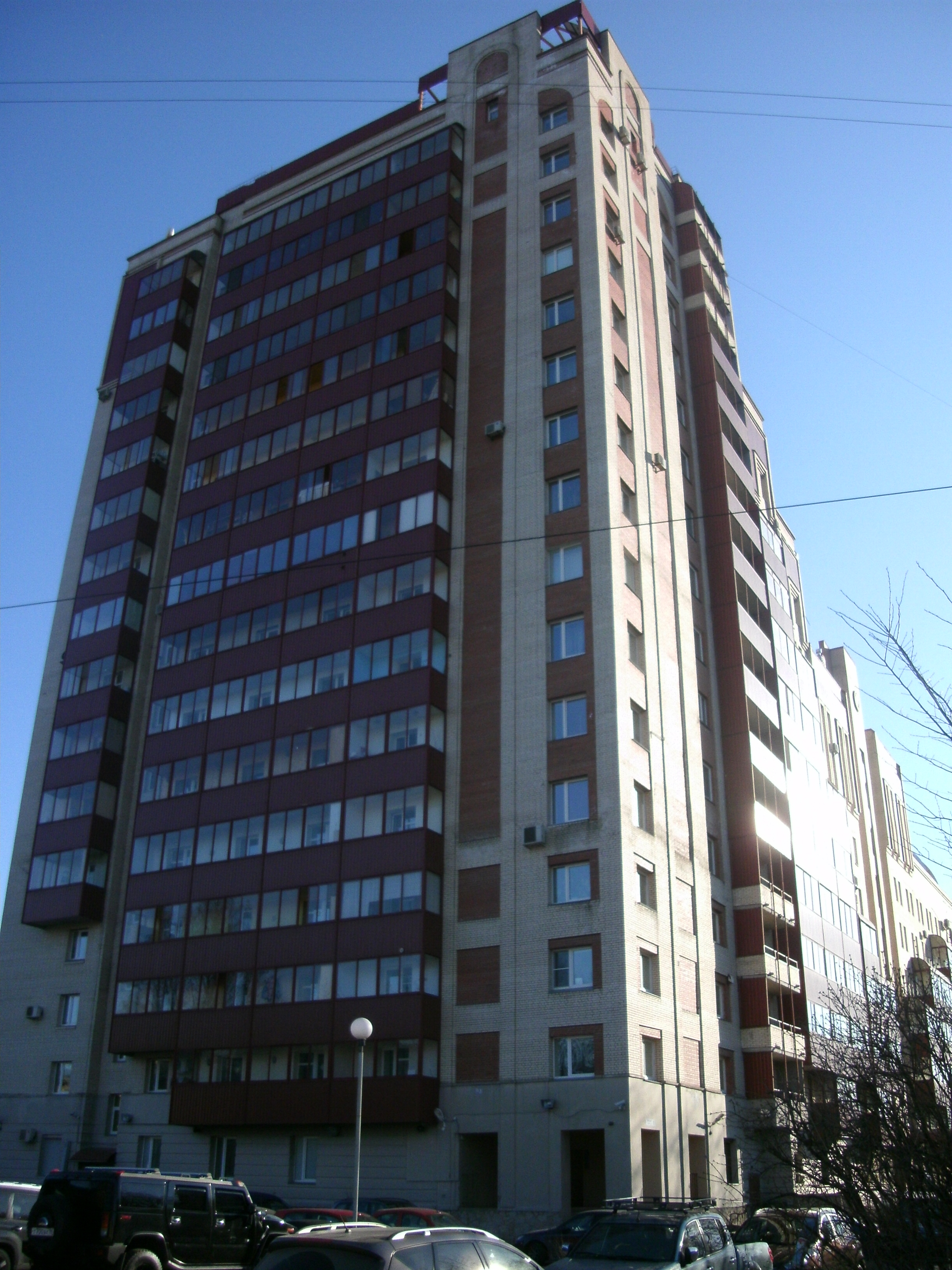 пр. Тореза 83