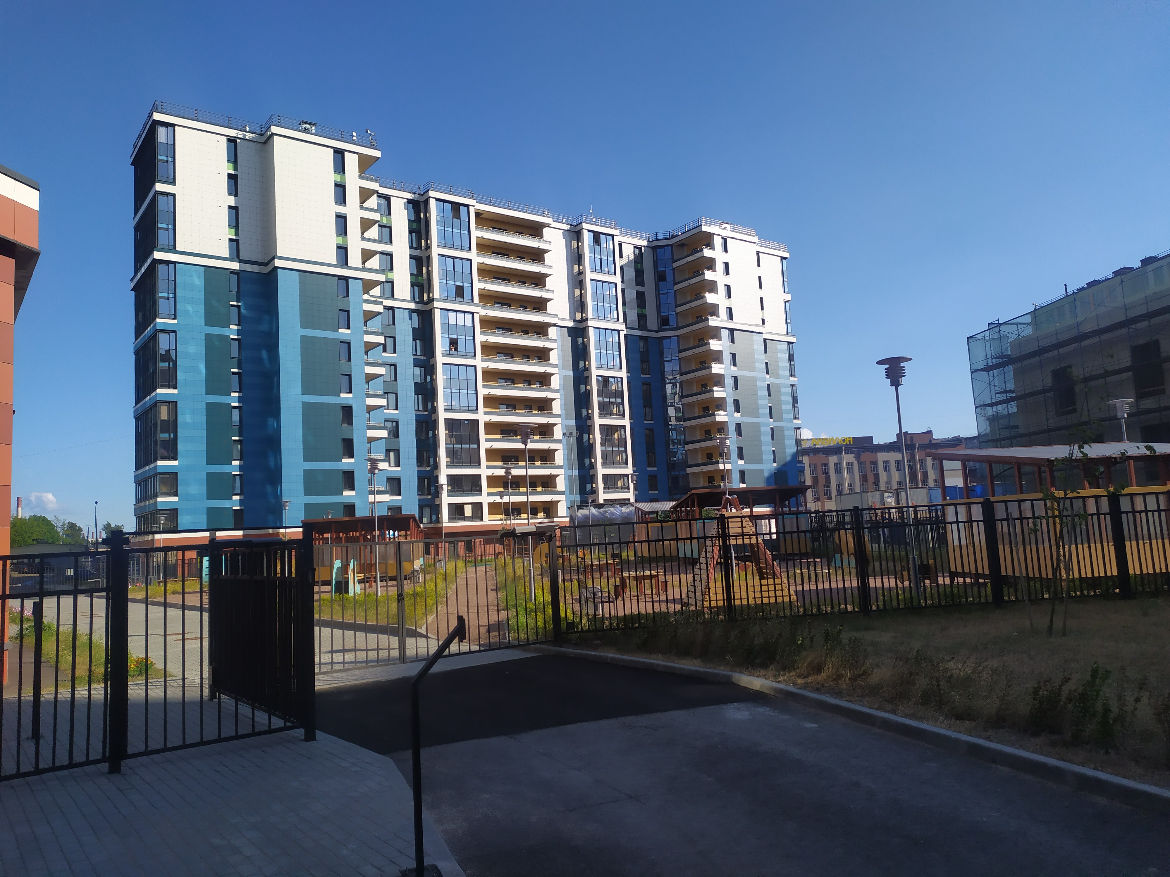 Новолитовская ул. 12 Новолитовская ул. 12