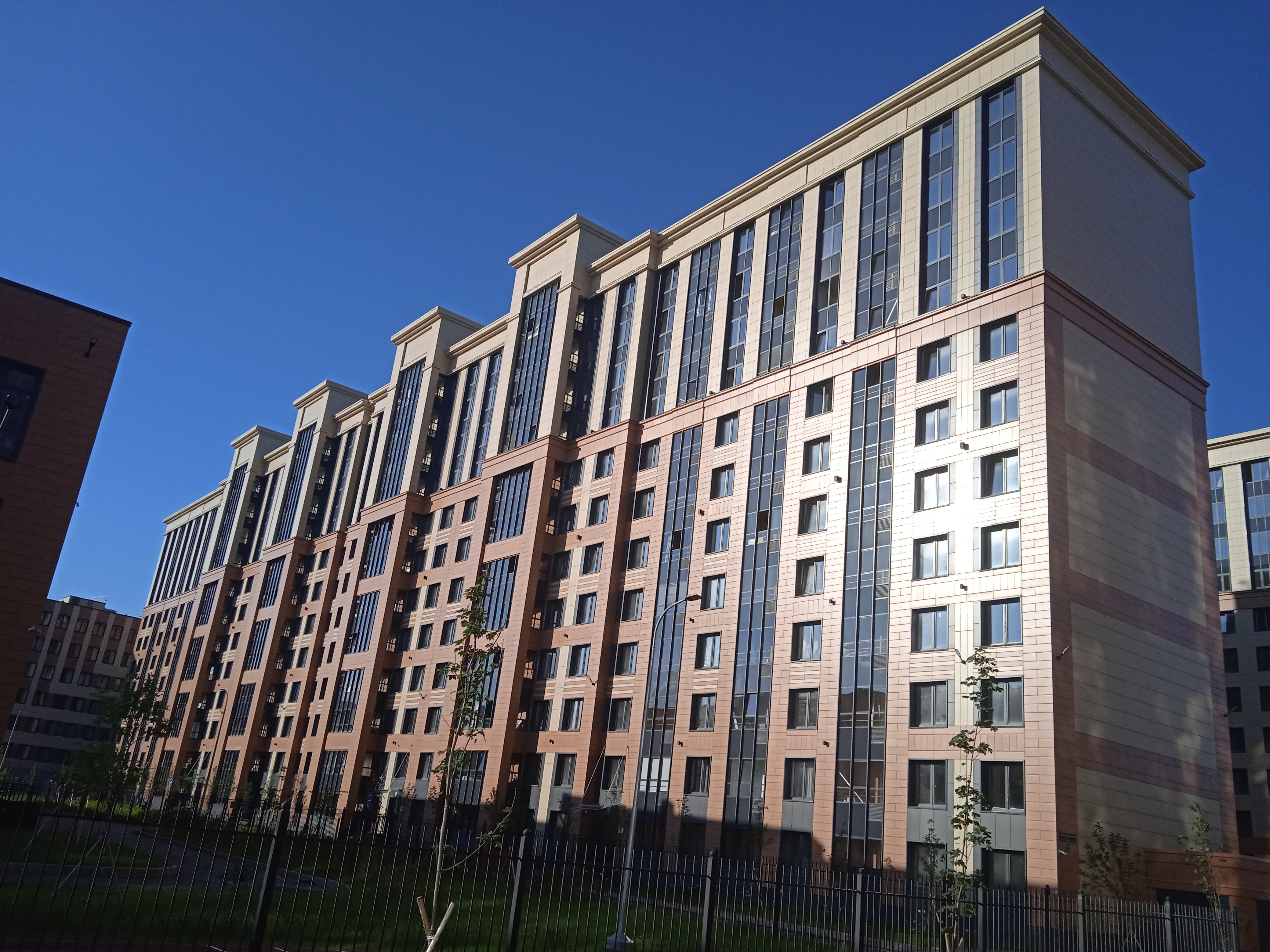 Большой Сампсоньевский пр. 70к3, подъезды 7-10 Большой Сампсоньевский пр. 70к3, подъезды 7-10