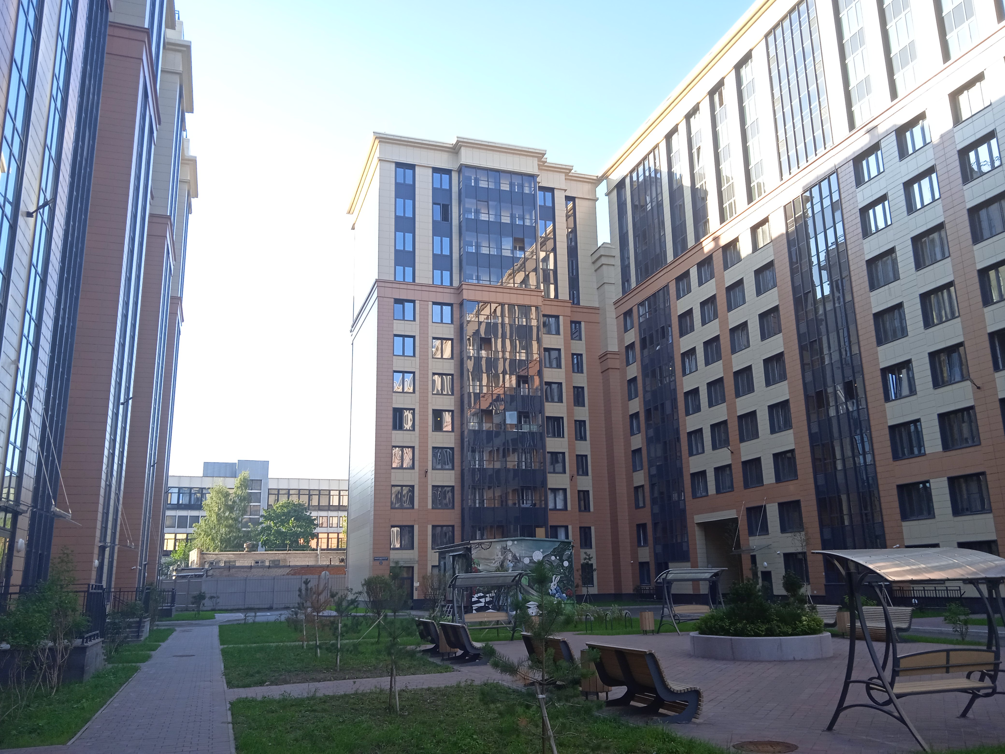 Большой Сампсоньевский пр. 70к7 Большой Сампсоньевский пр. 7075