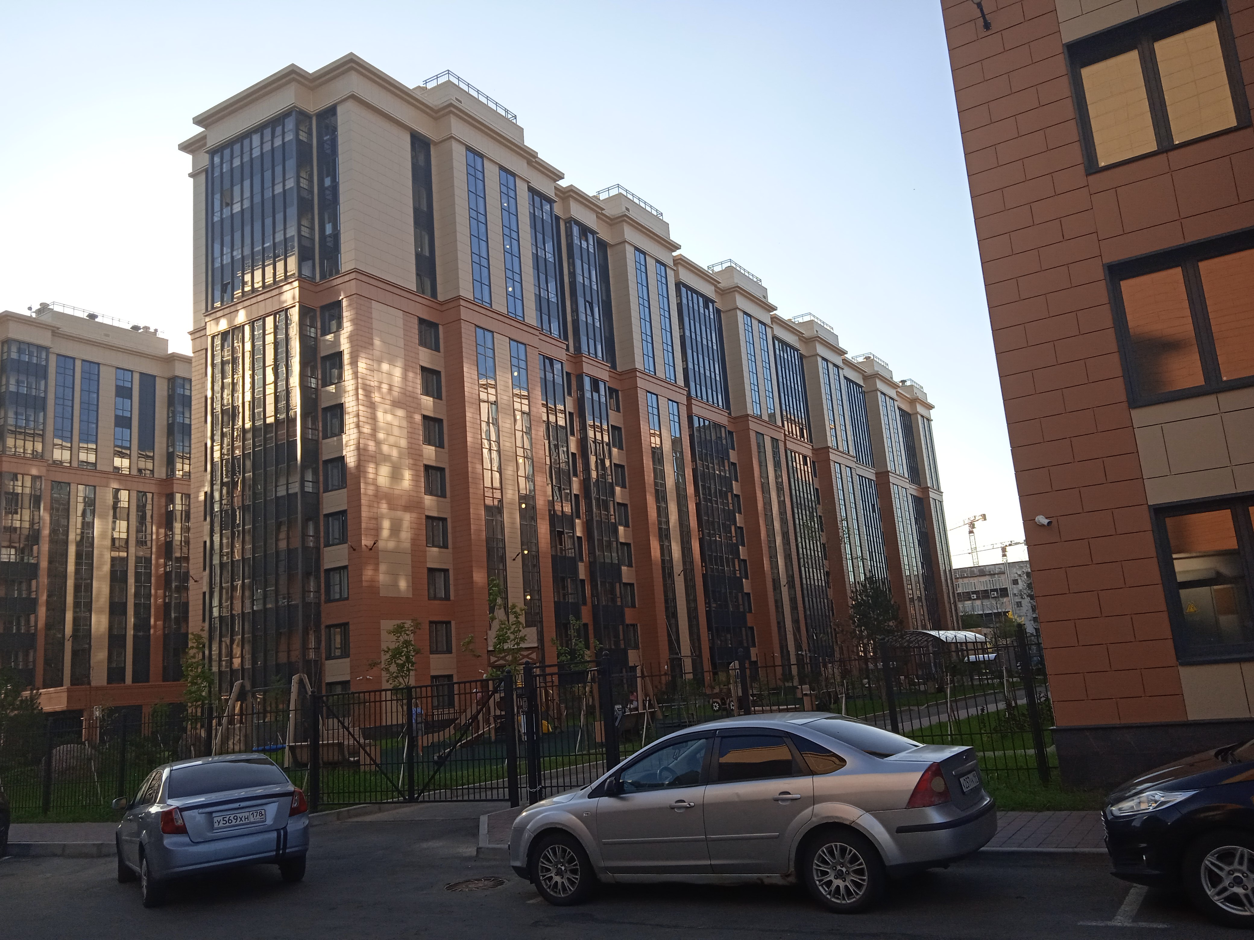 Большой Сампсоньевский пр. 70к3, подъезды 1-6 Большой Сампсоньевский пр. 70к3, подъезды 1-6