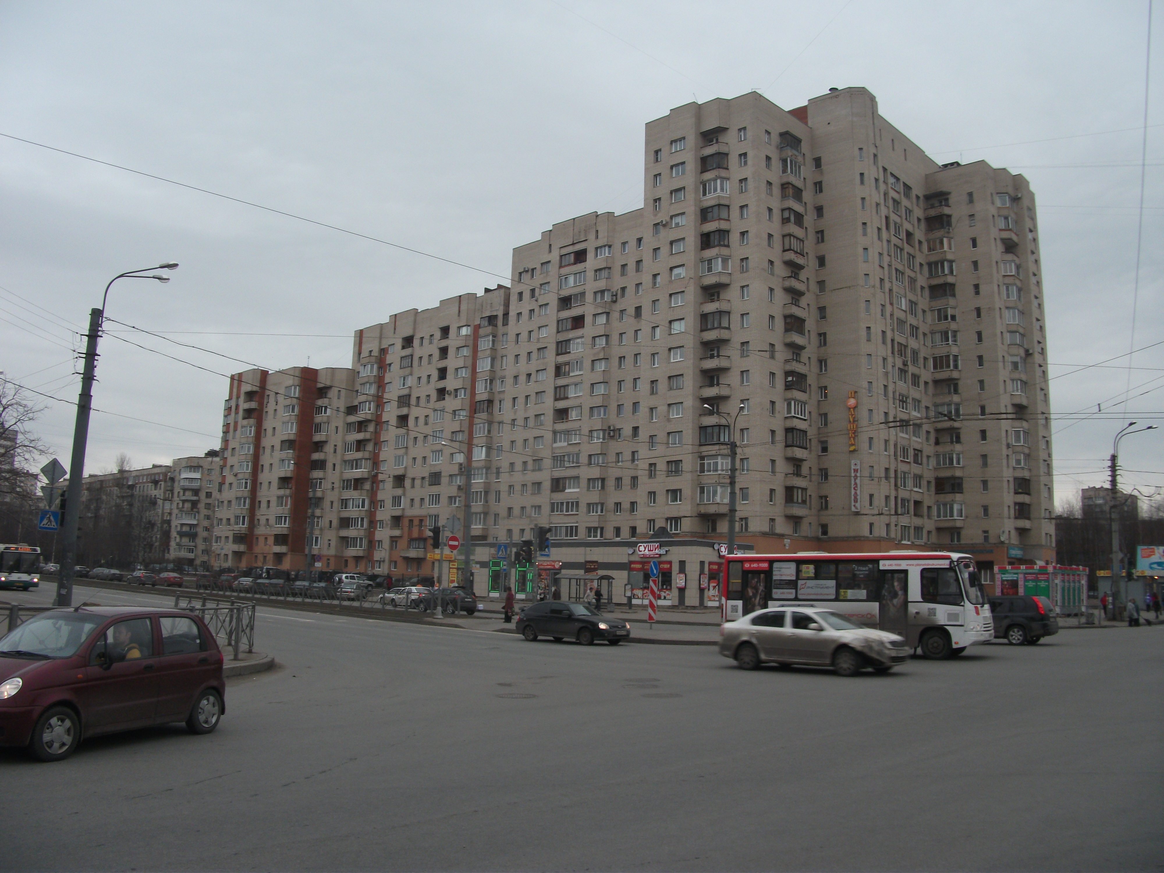 пр. Луначарского 64