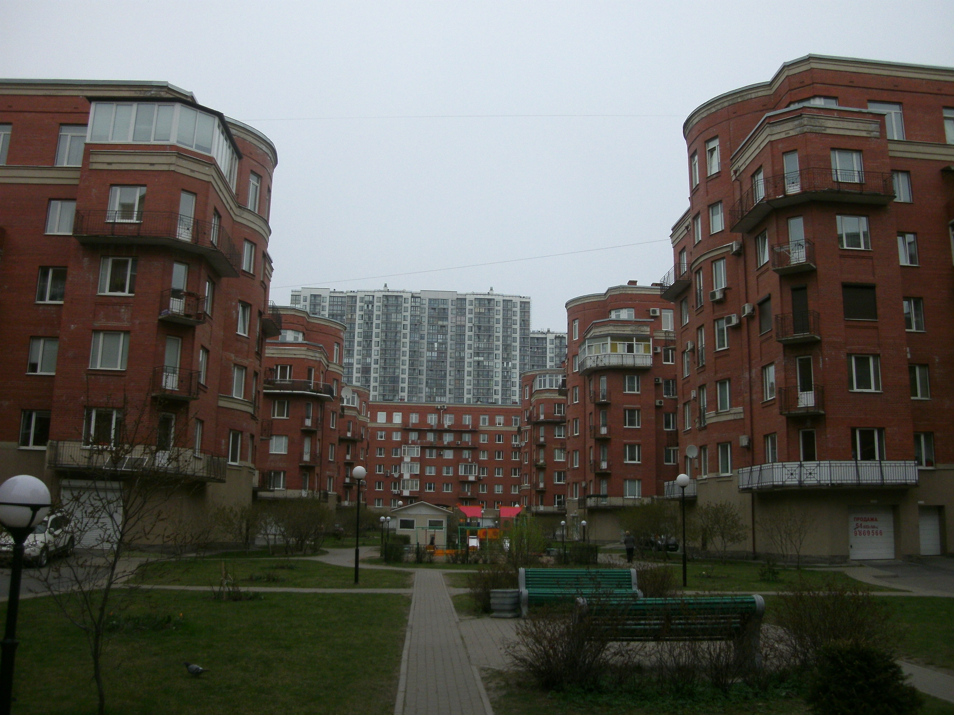 ул. Композиторов 10, парадные 16-32