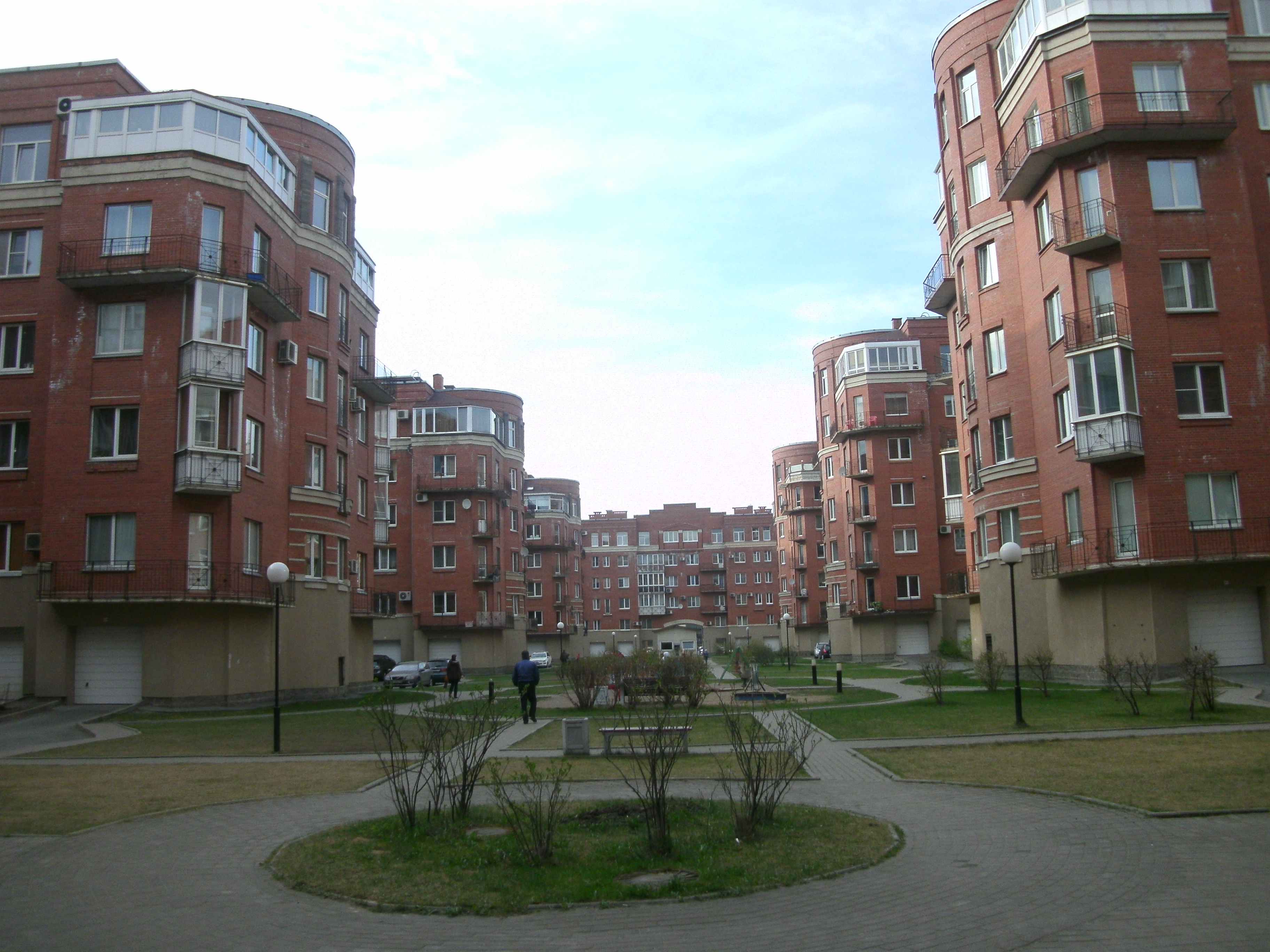 ул. Композиторов 4, парадные 14-26