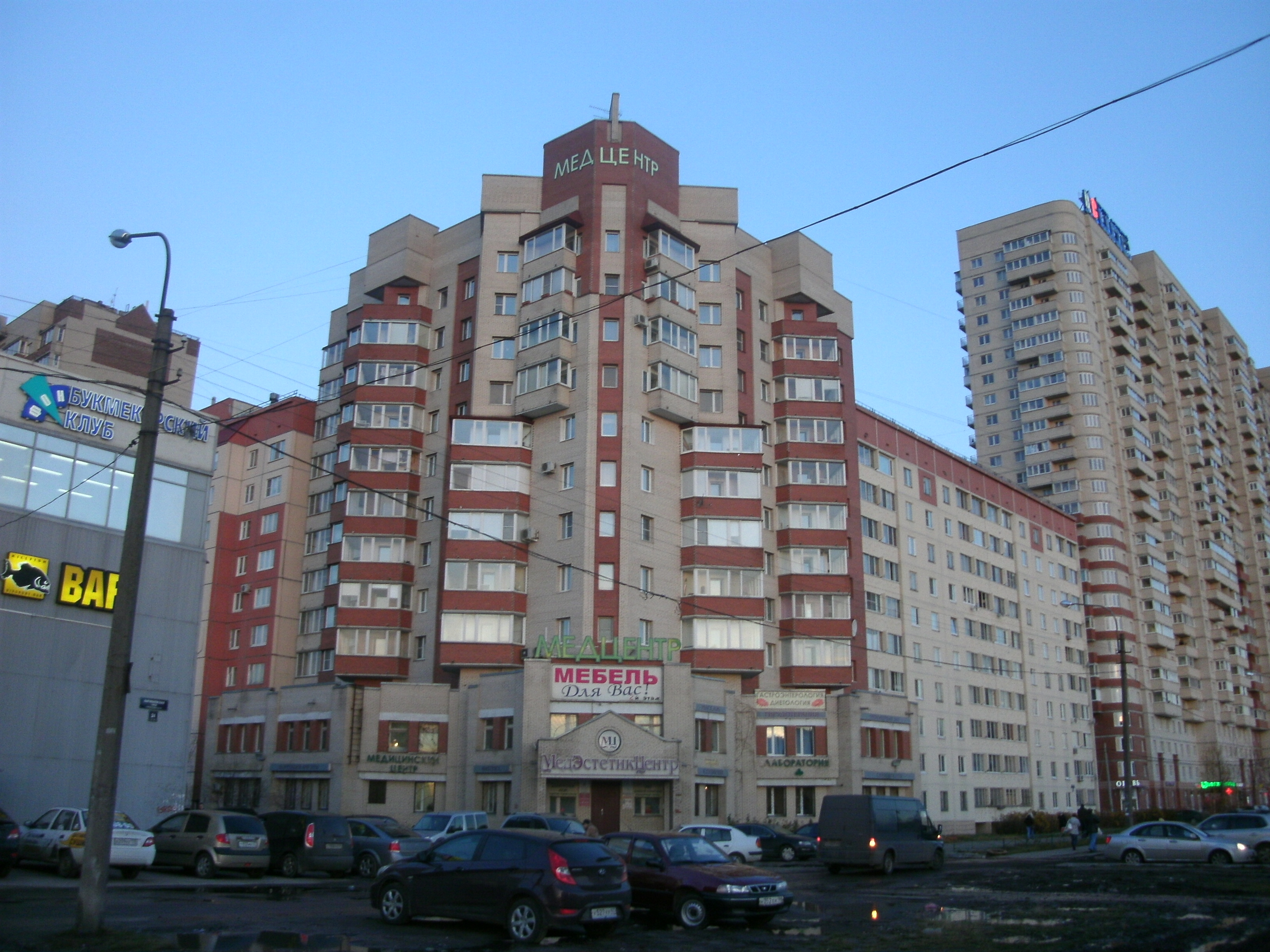 Караваевская ул. 26, парадная 3 Караваевская ул. 26, парадная 3