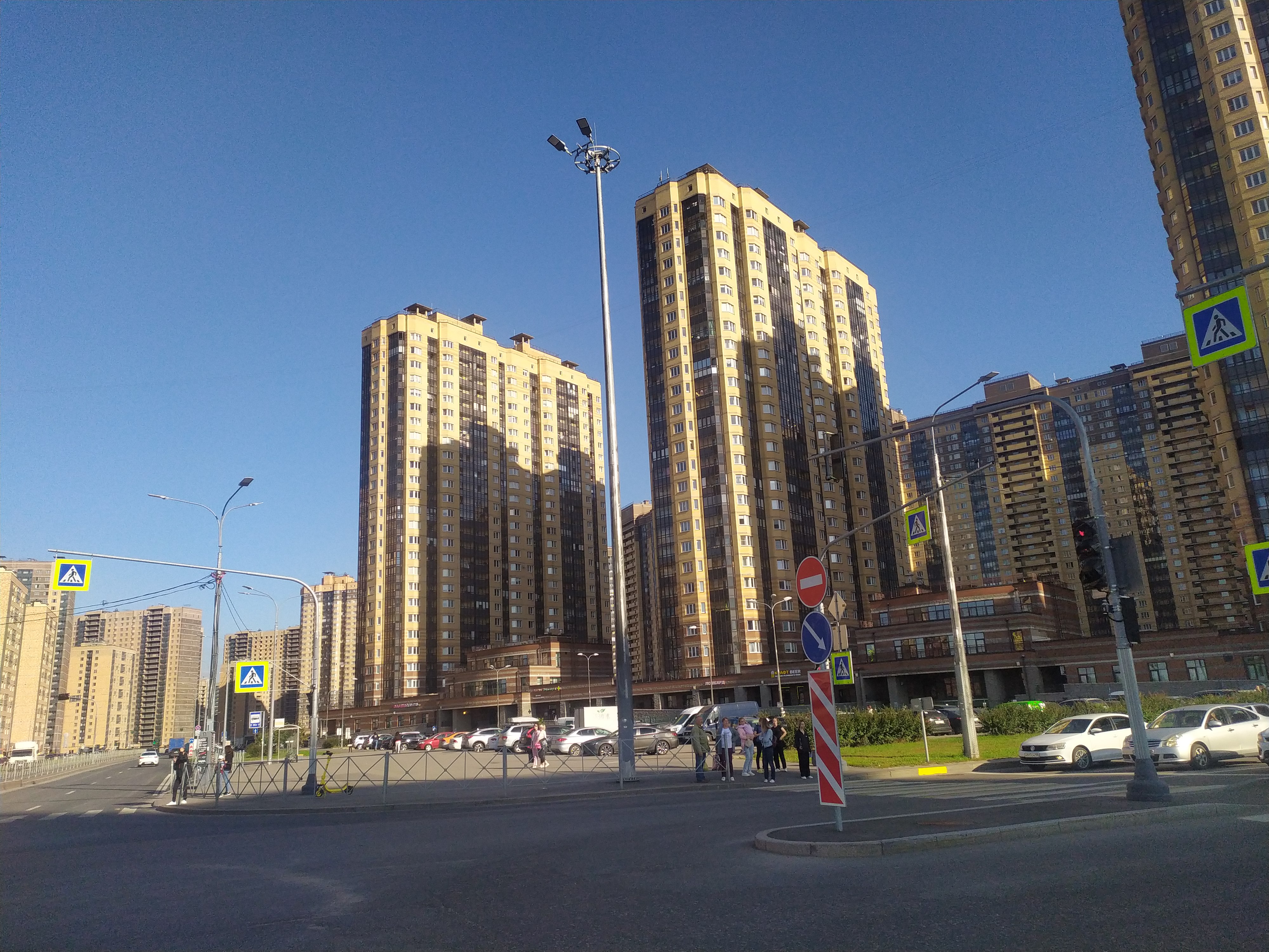 Заречная ул. 41, парадные 1-2 Заречная ул. 41, парадные 1-2