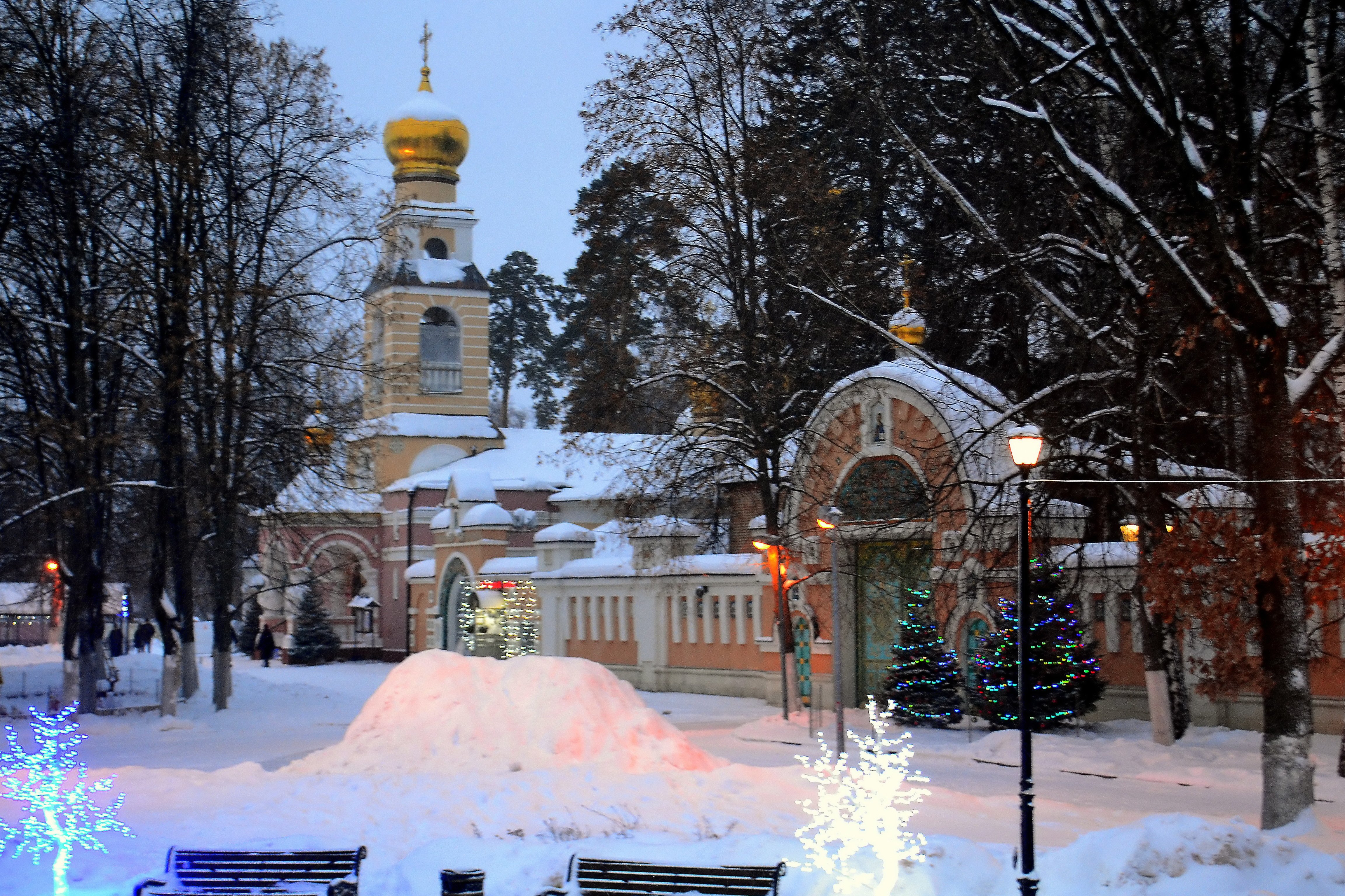 храм в переделкино зимой