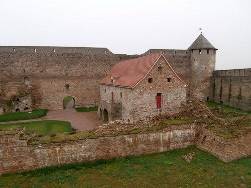 Крепость Ивангород ( детинец ) 1492 г.