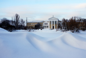 Снежная зима