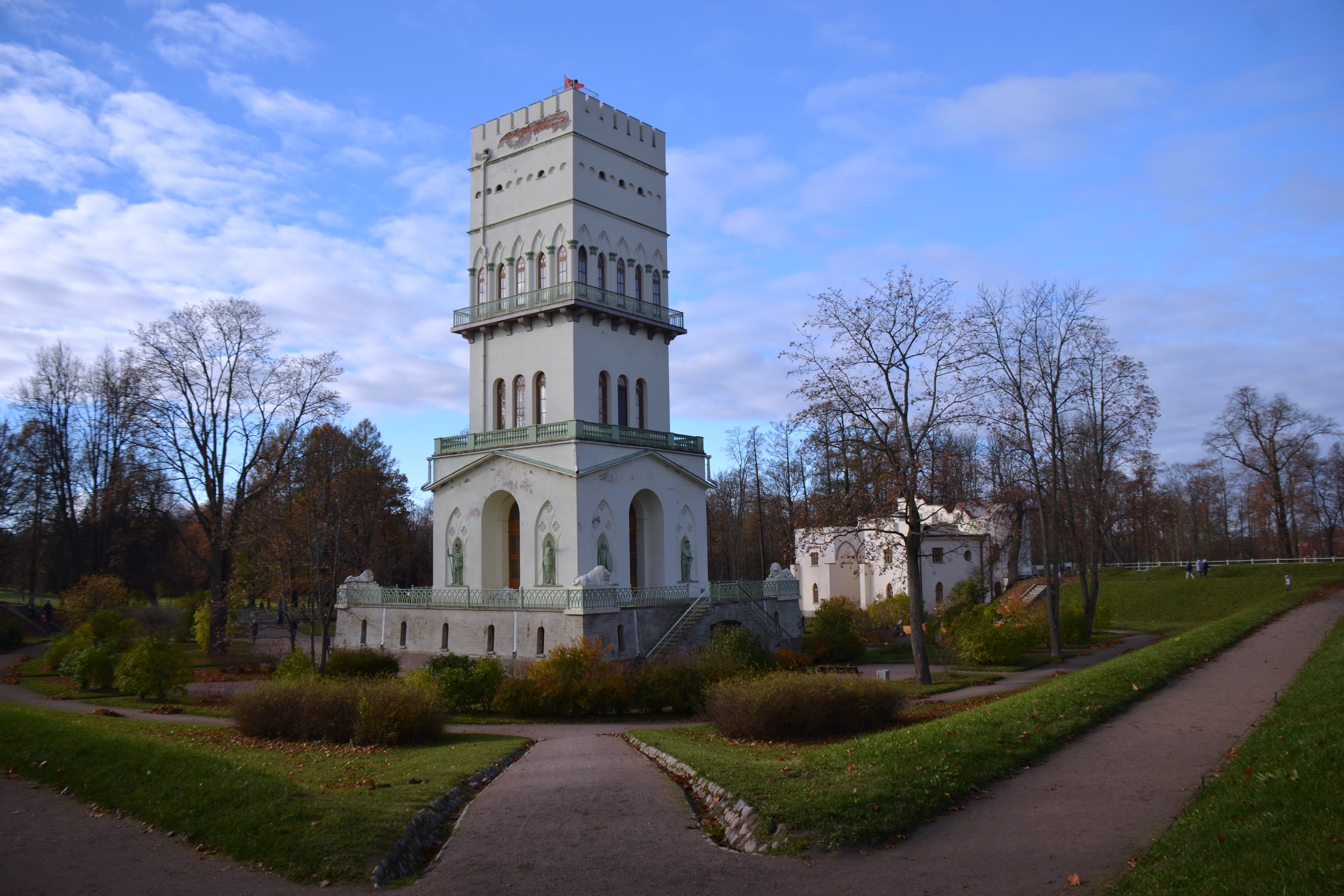 Белая башня в пушкине