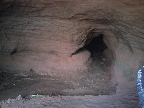 лаз в пещеру