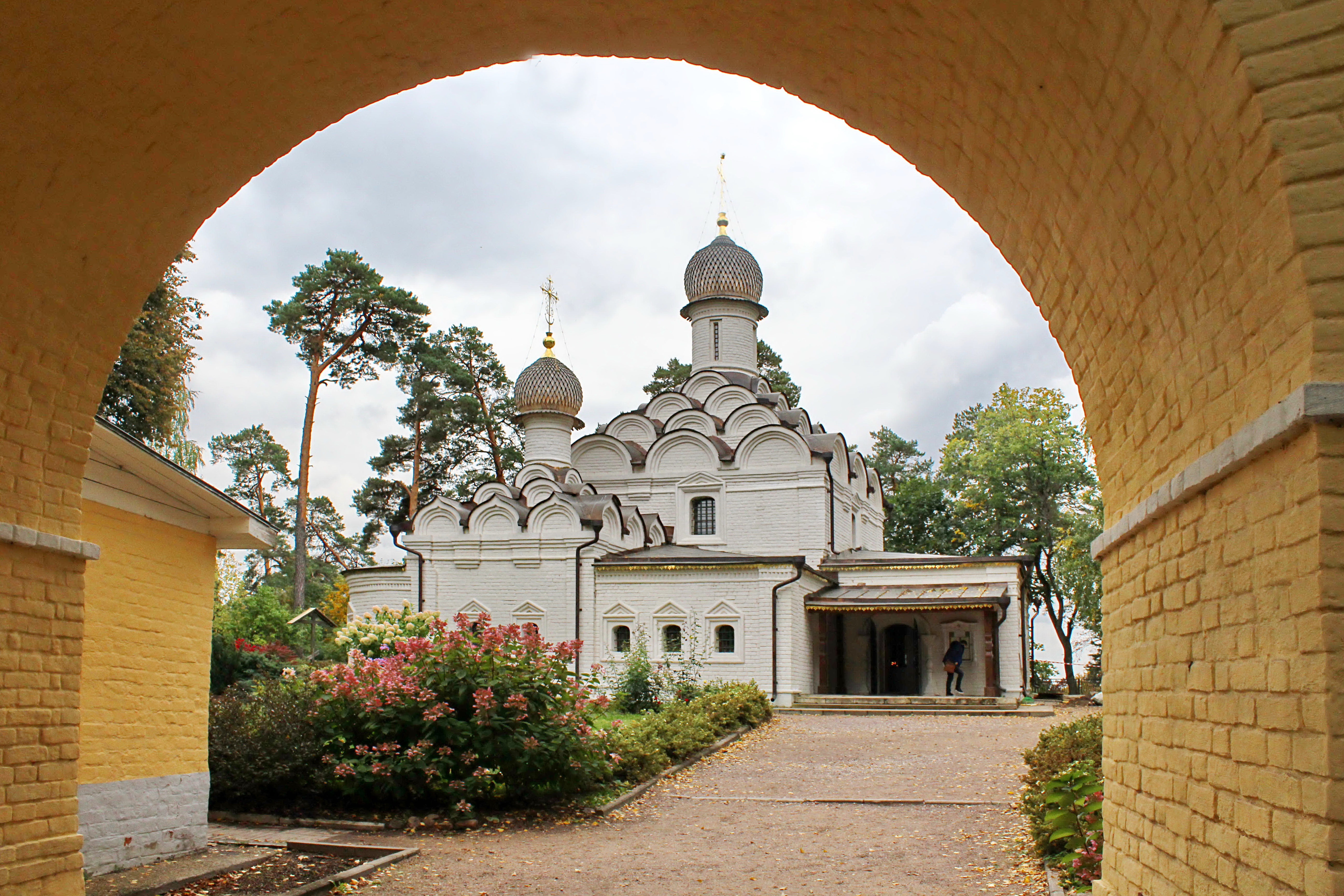 Файл:Церковь Михаила Архангела (Тюмень) 01.JPG - Википедия