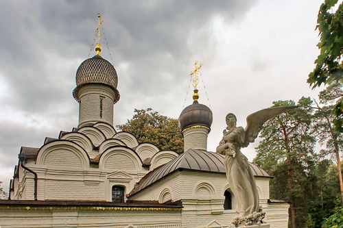 храм в Архангельском