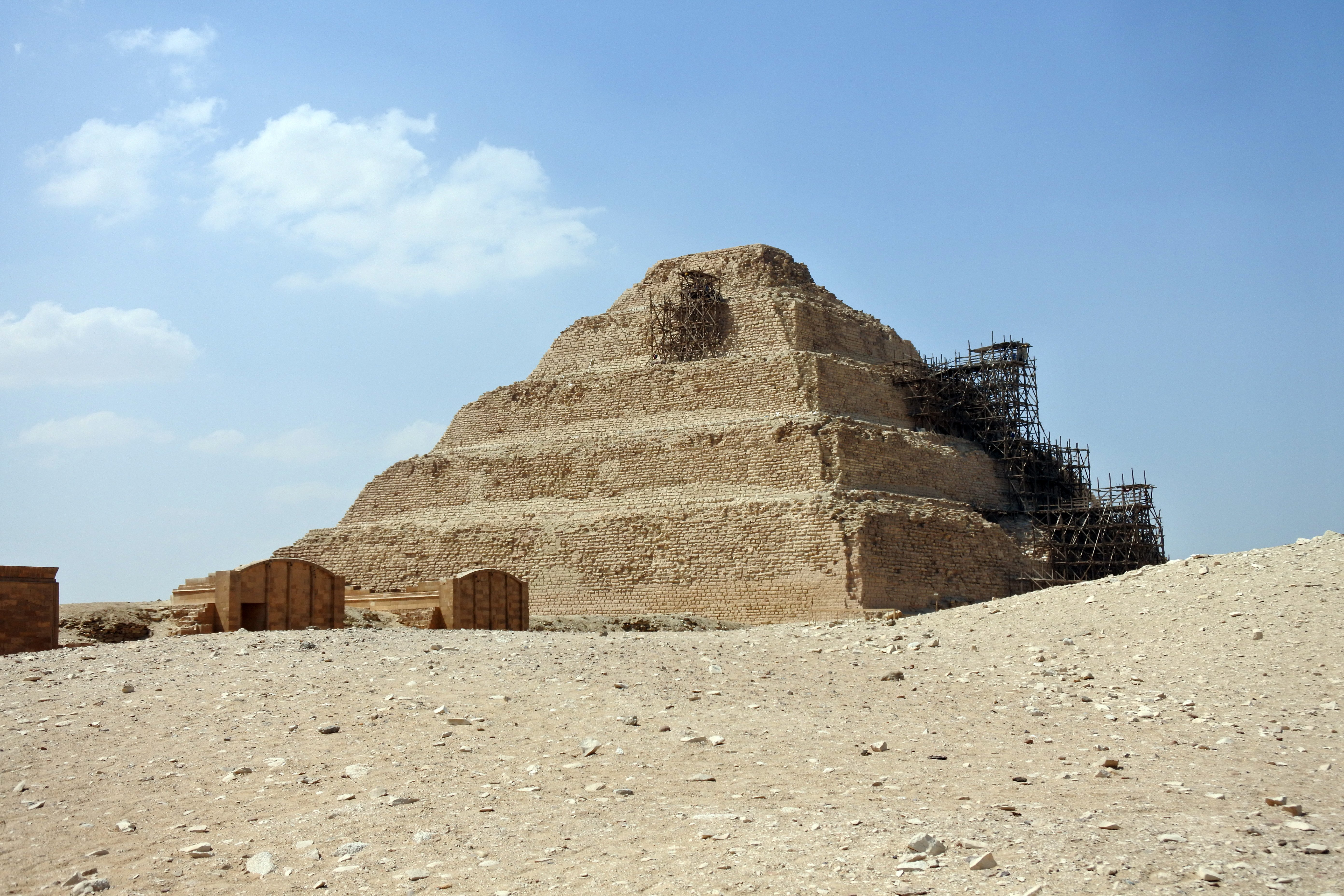 Самые первые пирамиды
