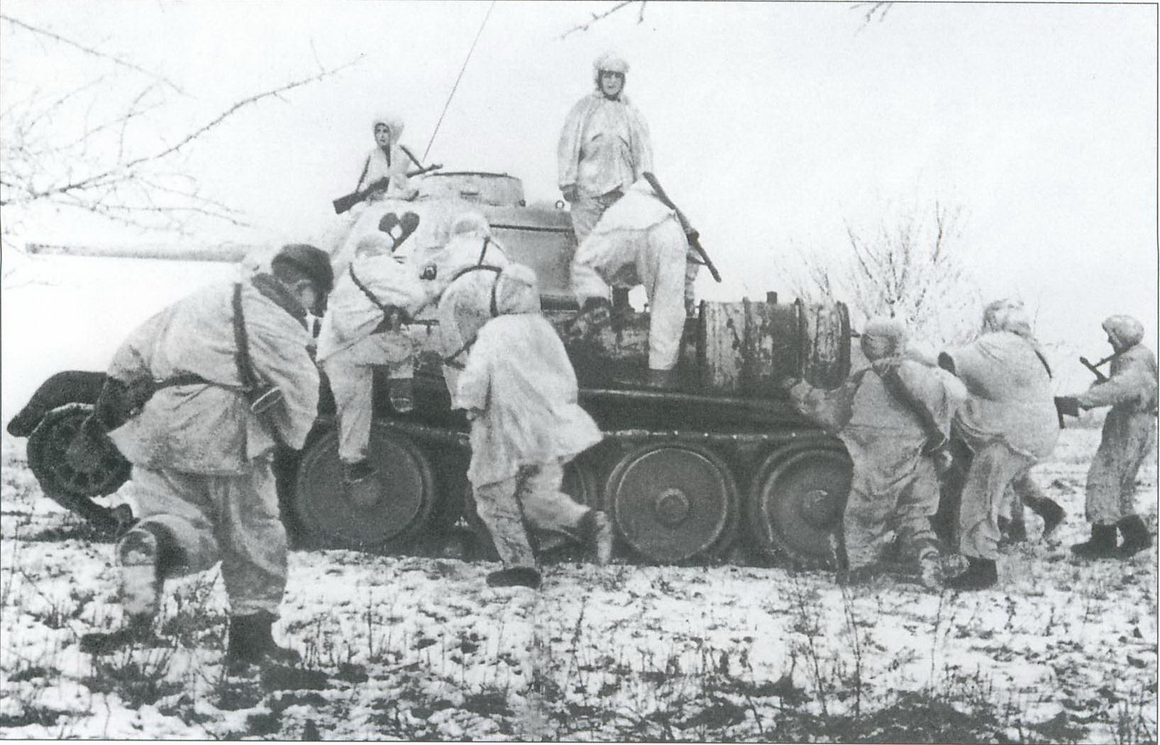 Воронежский фронт 1943 год. Танкисты на Воронежском фронте 1943 года. Касторное 1943. Освобождение Касторного. Касторное в годы ВОВ.