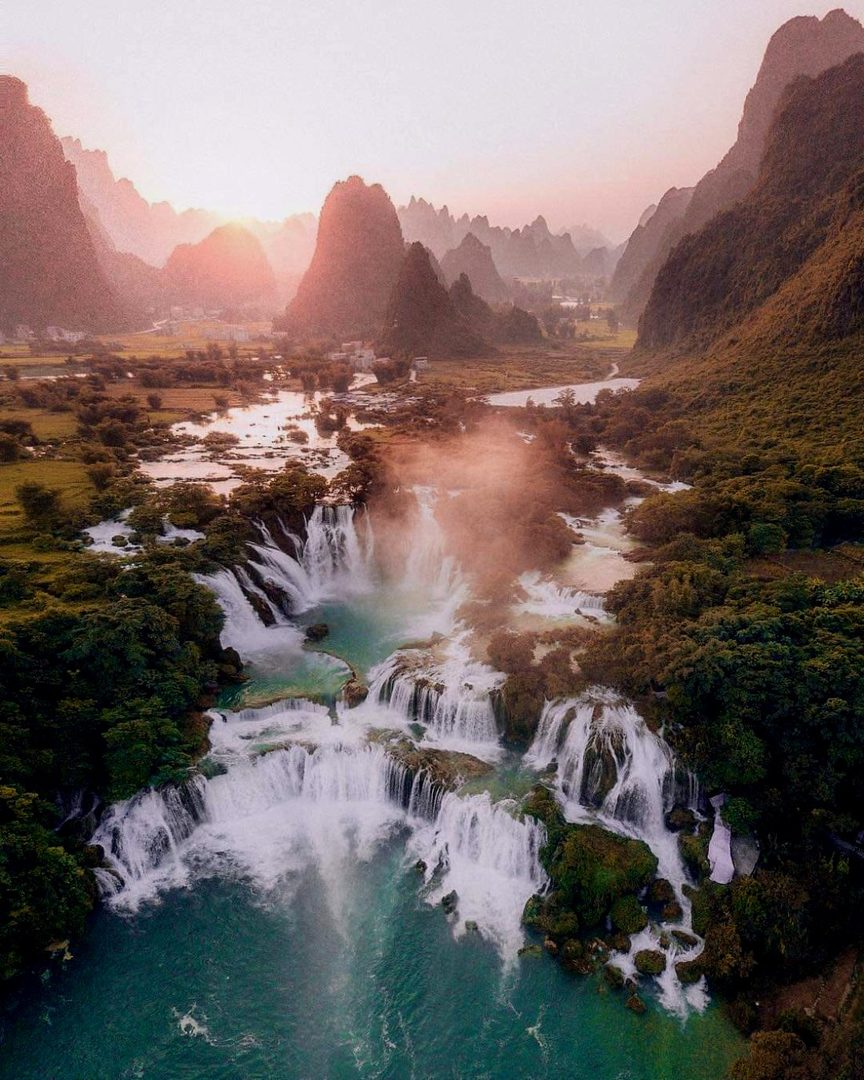 Водопад Бан Джок, Вьетнам.jpg 