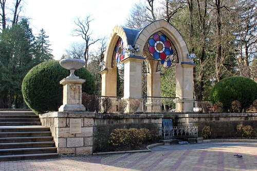 фонтан "Стеклянная струя" в курортном парке Кисловодска