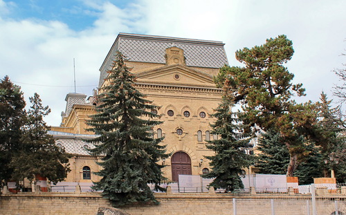 здание Филармонии в Кисловодске