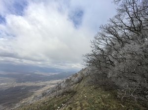 А в горах иней