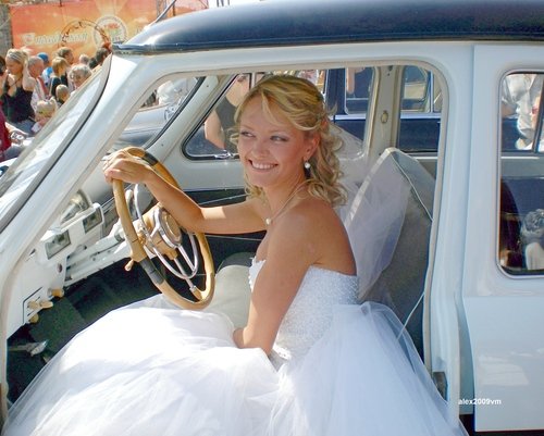 Невеста за рулём