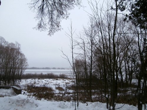 Снег на озере Ильмень