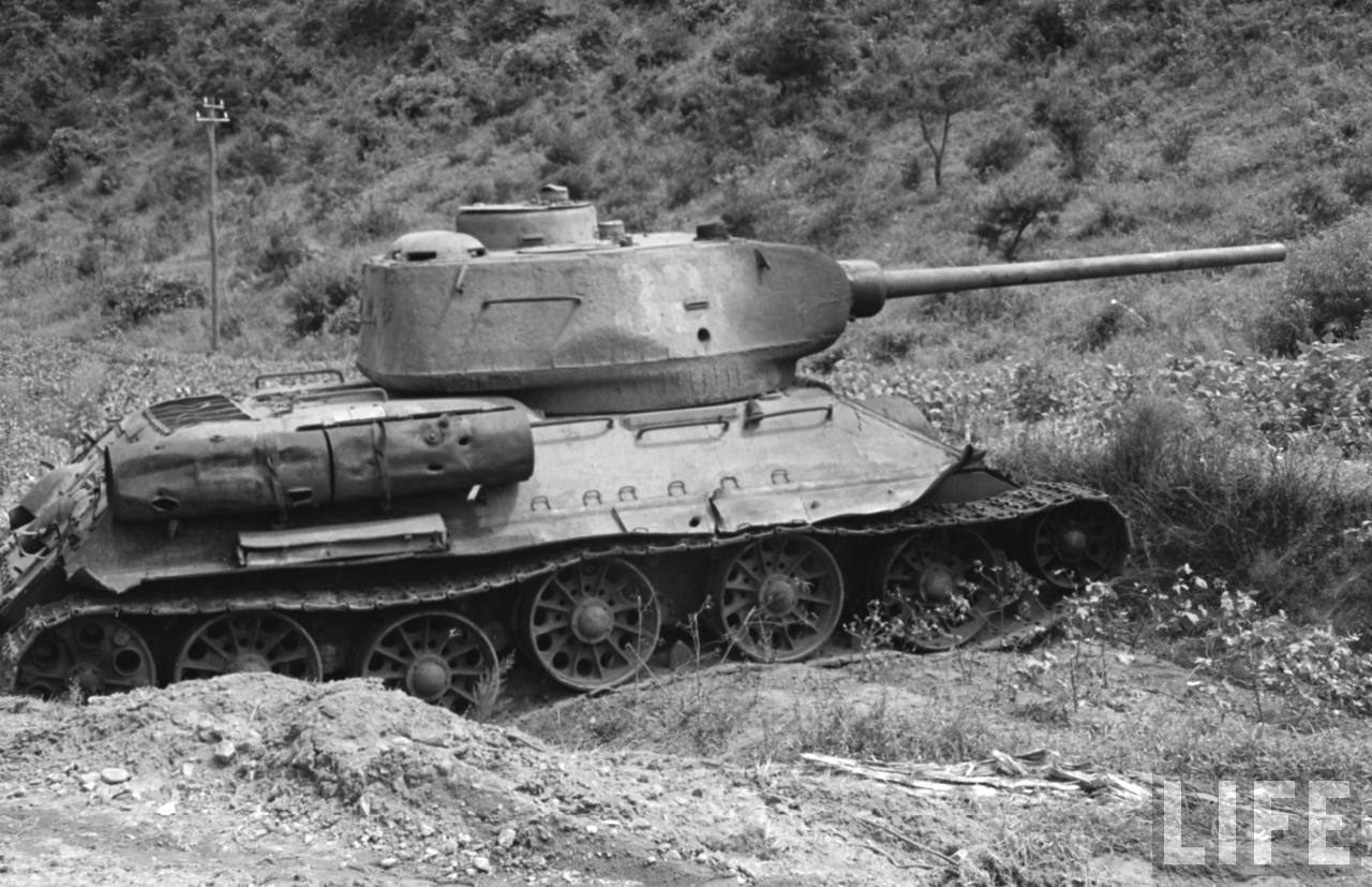 2 ч 85. Т 34 85. Танк т34. Средний танк т-34-85.