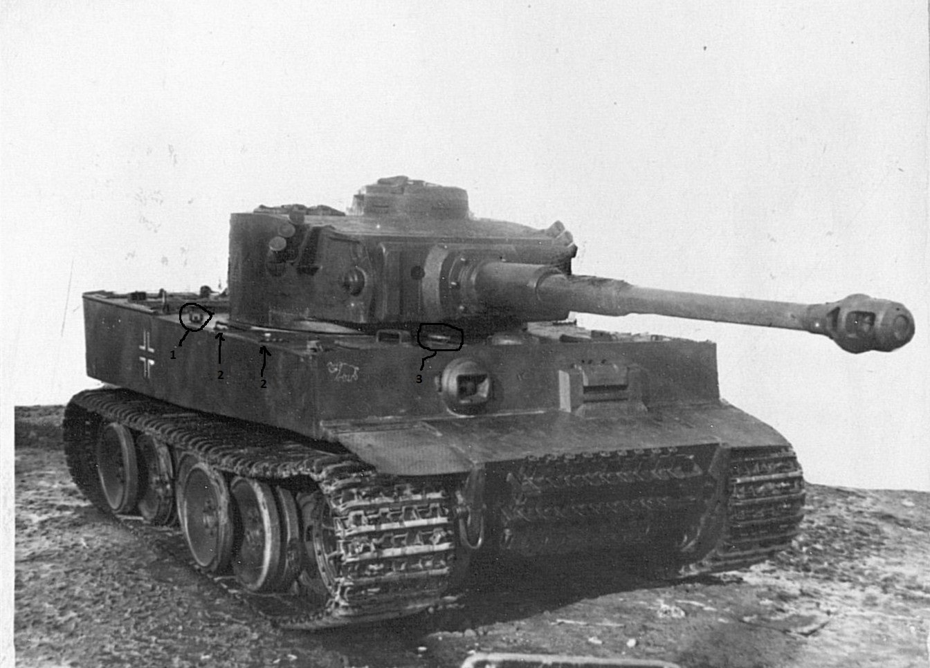 Год тигра немецкий танк. Танк тигр 1943. Танк тигр 1943 год. Немецкий танк тигр 1943 года. Советский танк тигр.