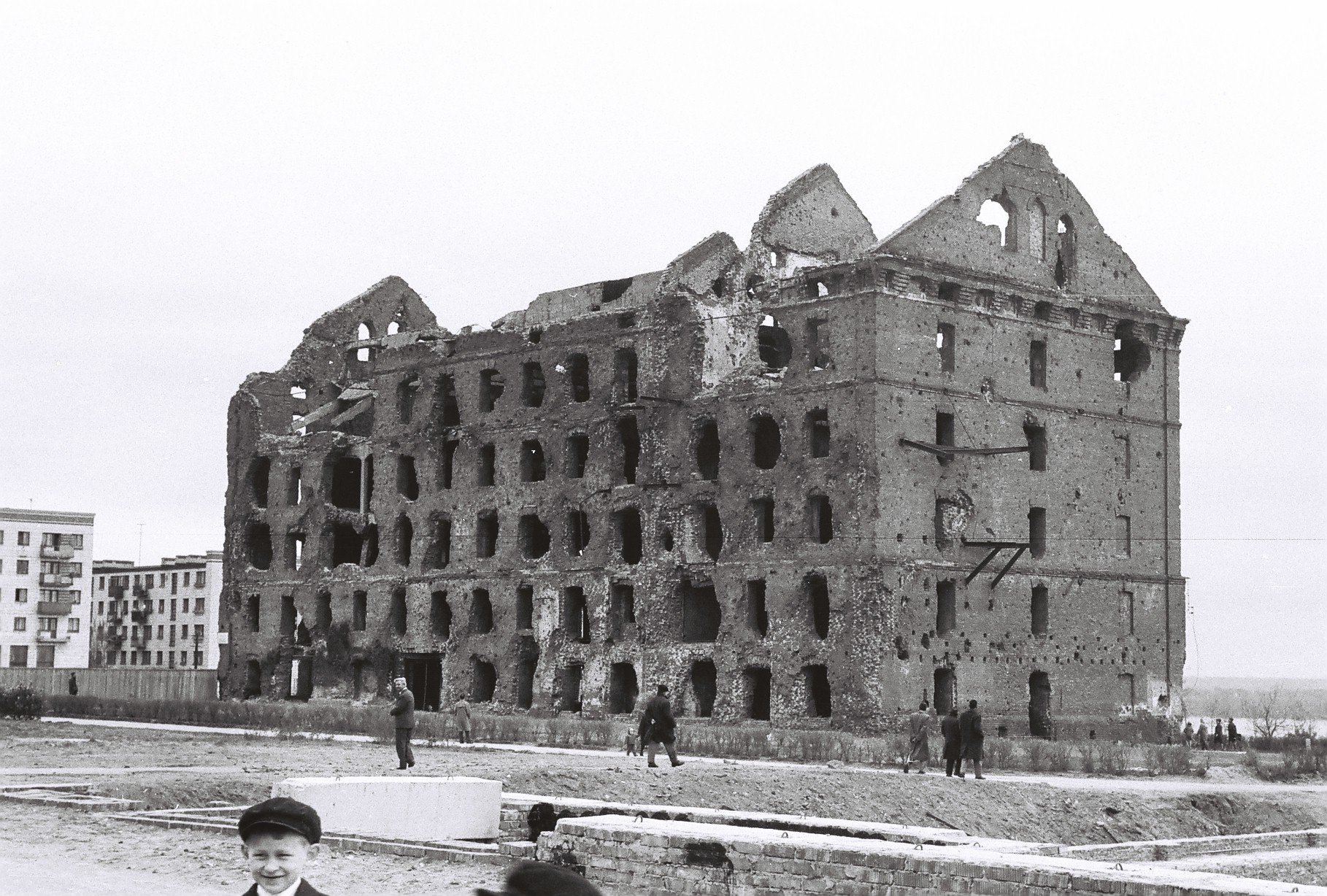 Фото зданий второй мировой войны