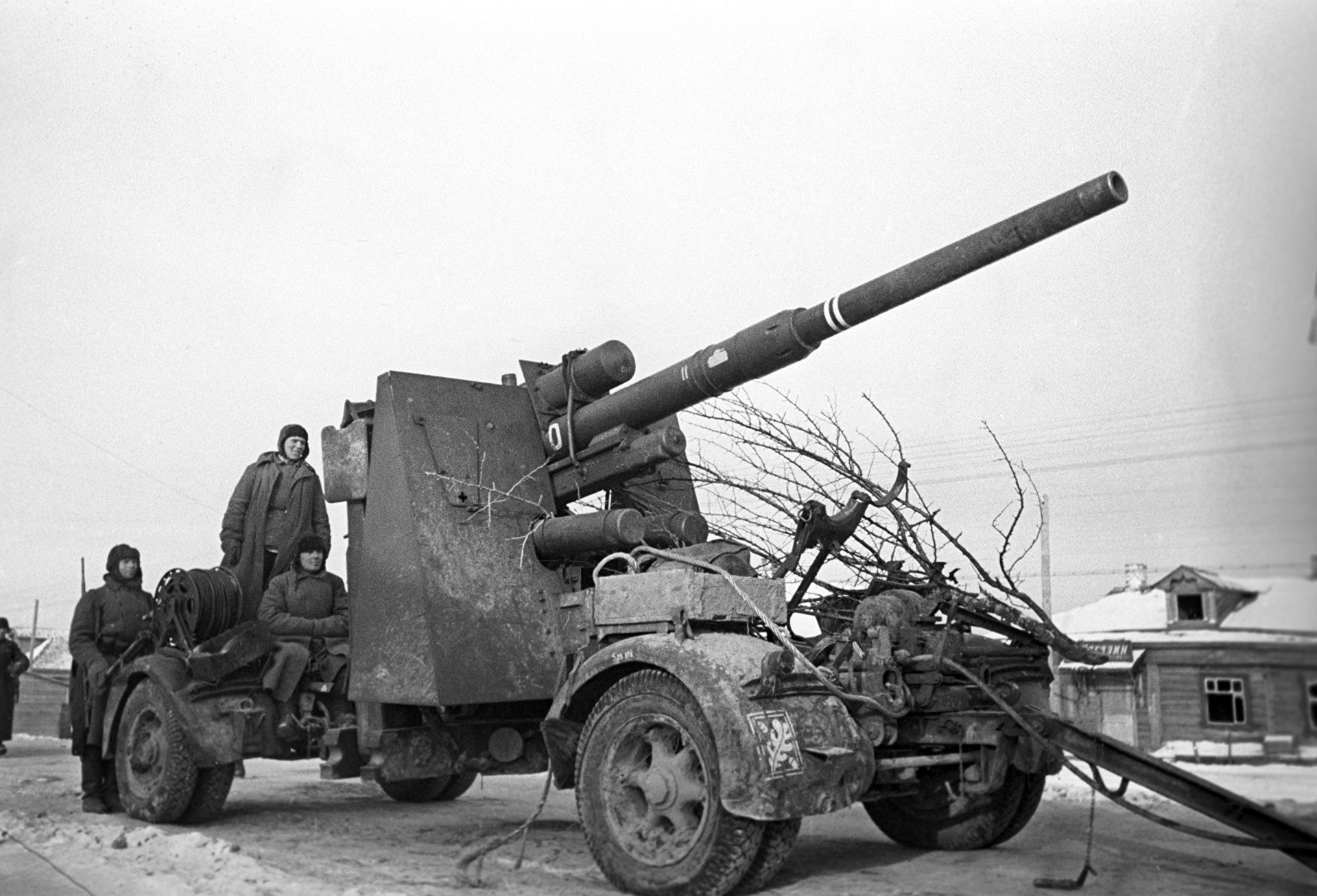 Немецкой 88 мм зенитное орудие захваченное РККА