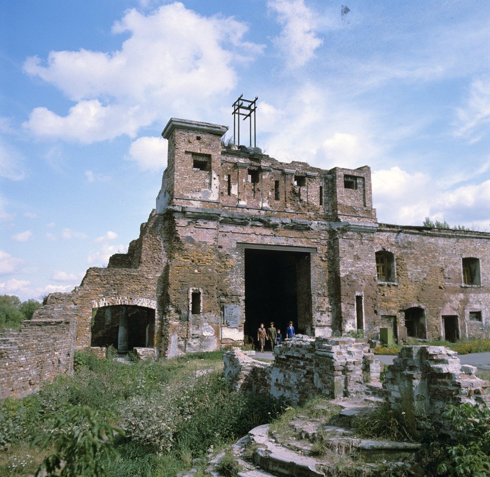 Руины брестской крепости