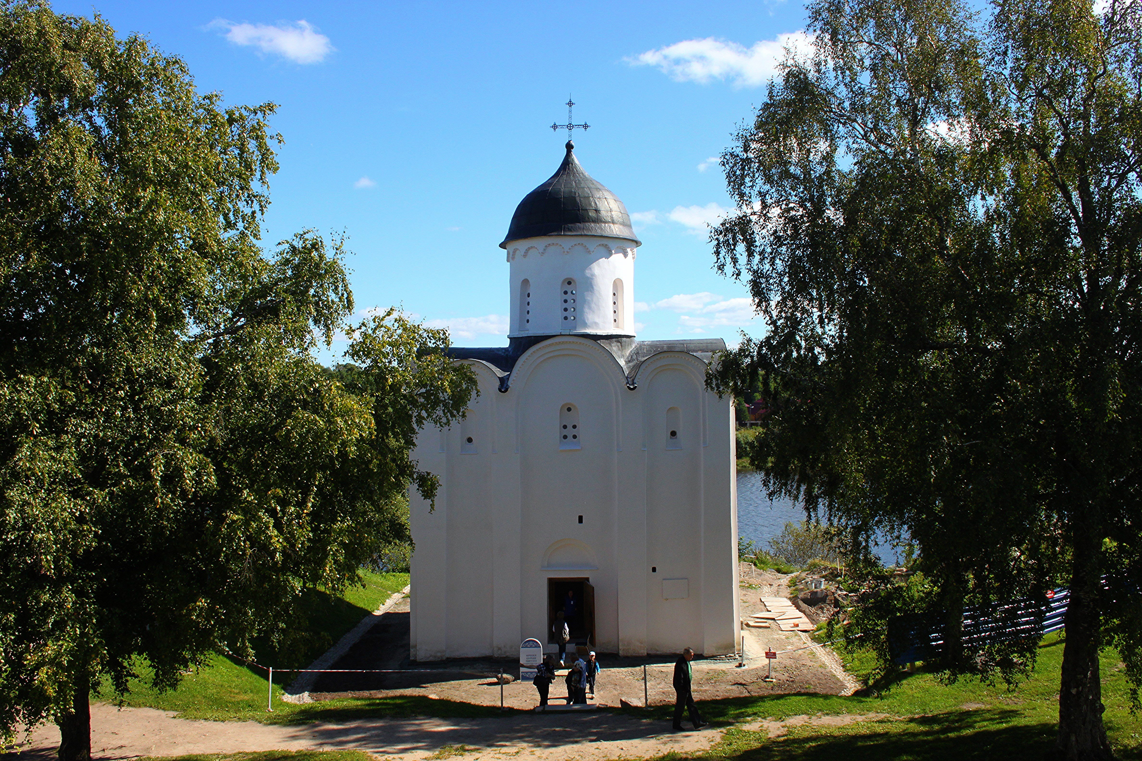 Георгиевский храм в старой ладоге фото