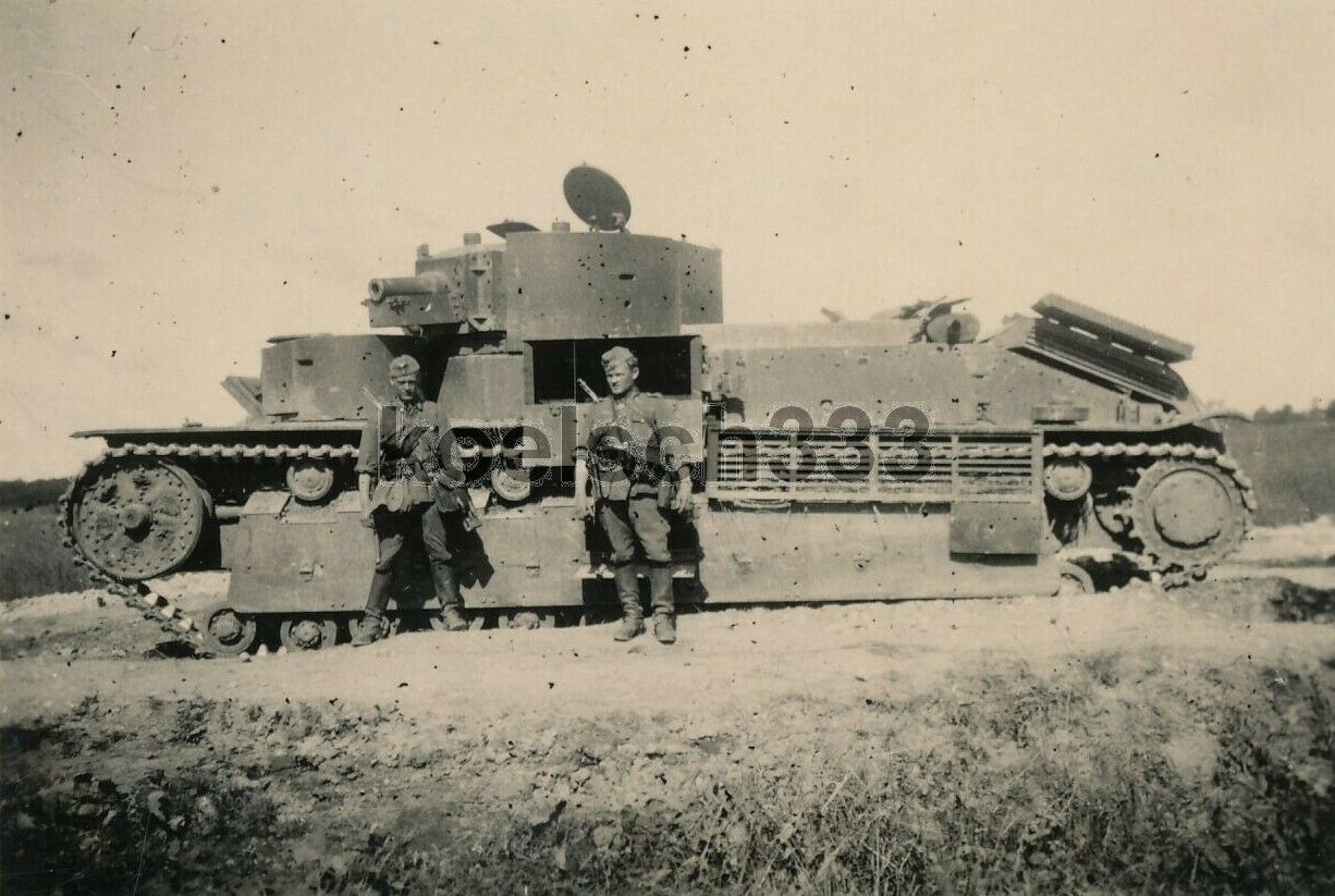 Танковая 41. Немиров танки. Т-28 оборона. Исаев Дубно 1941 величайшее танковое сражение. Немиров ВОВ.