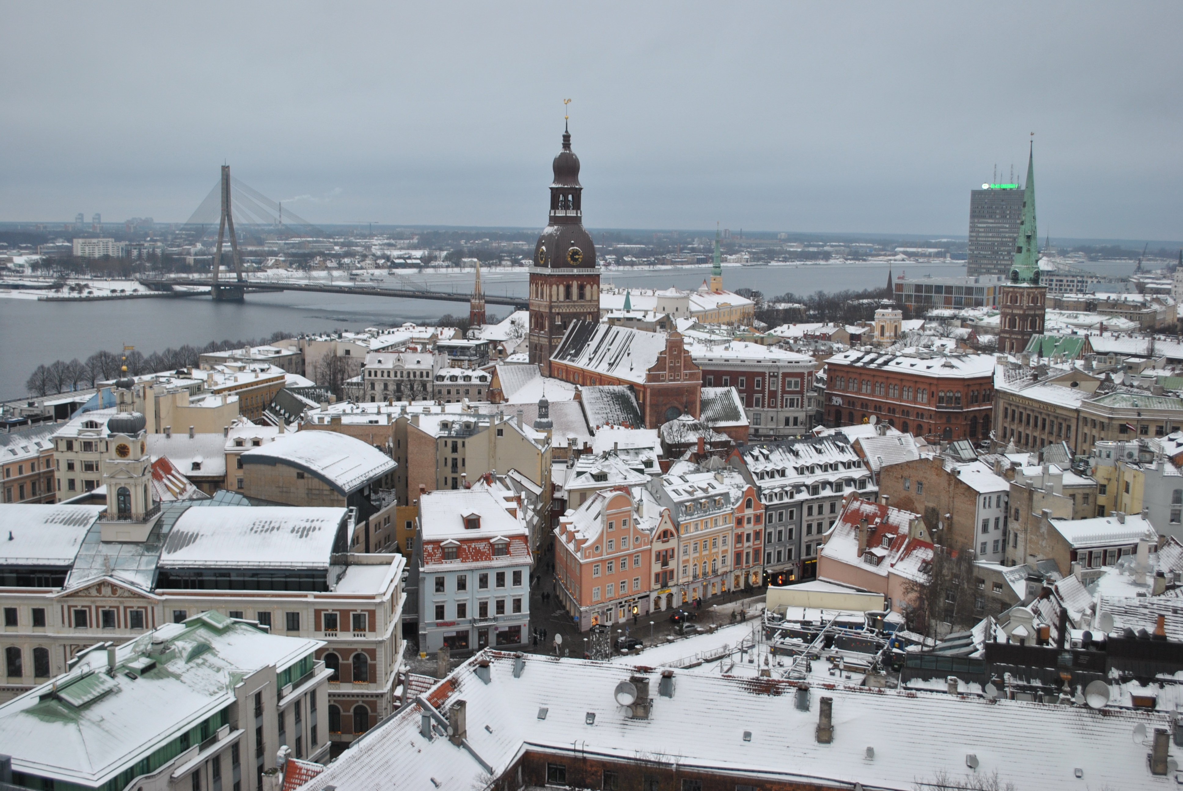 Латвия. Рига Латвия зима. Рига Латвия зимой. Снежная Латвия Рига. Латвийцы зима Рига.