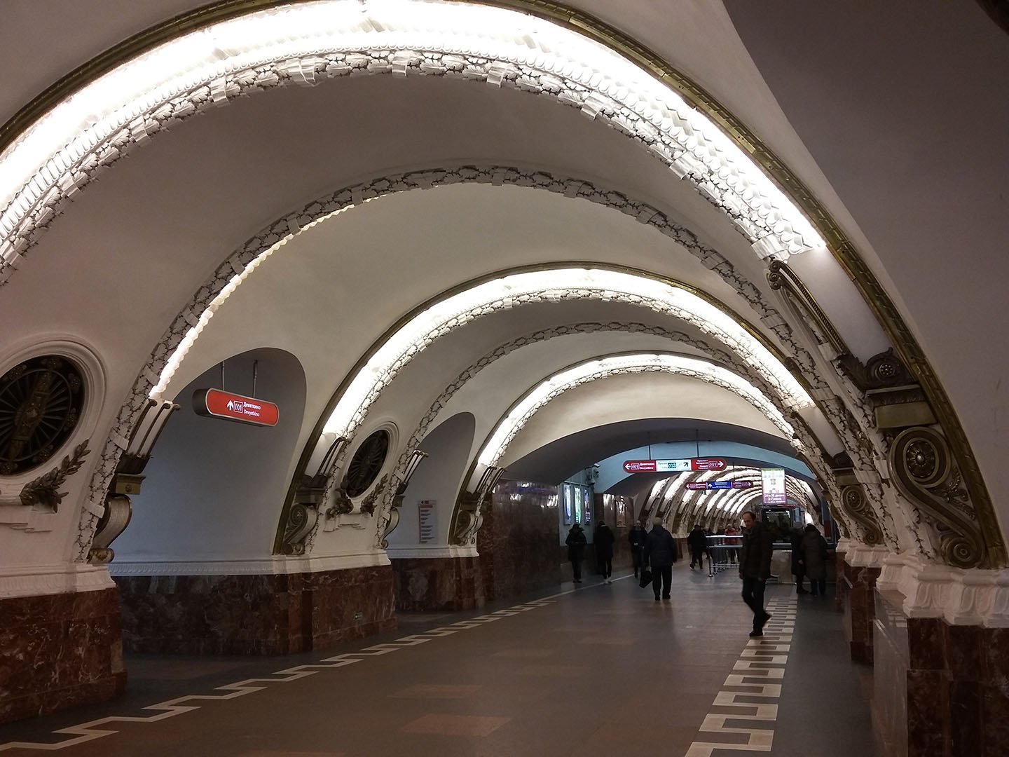 Питер метро площадь Восстания