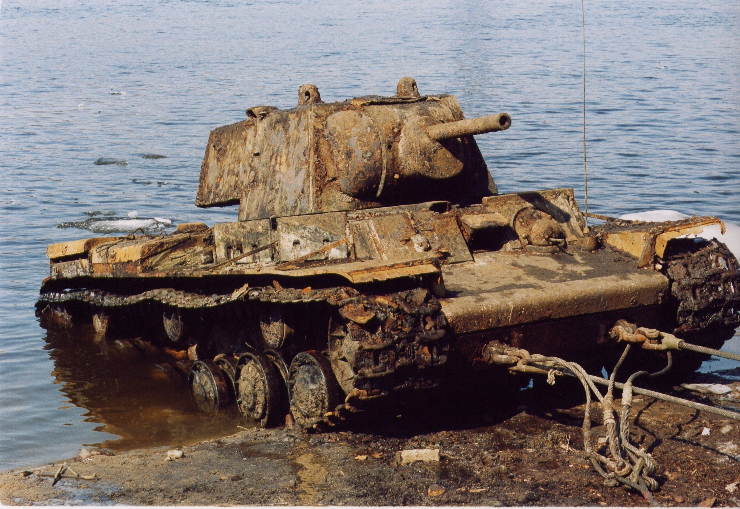 Затонувший танк т 34