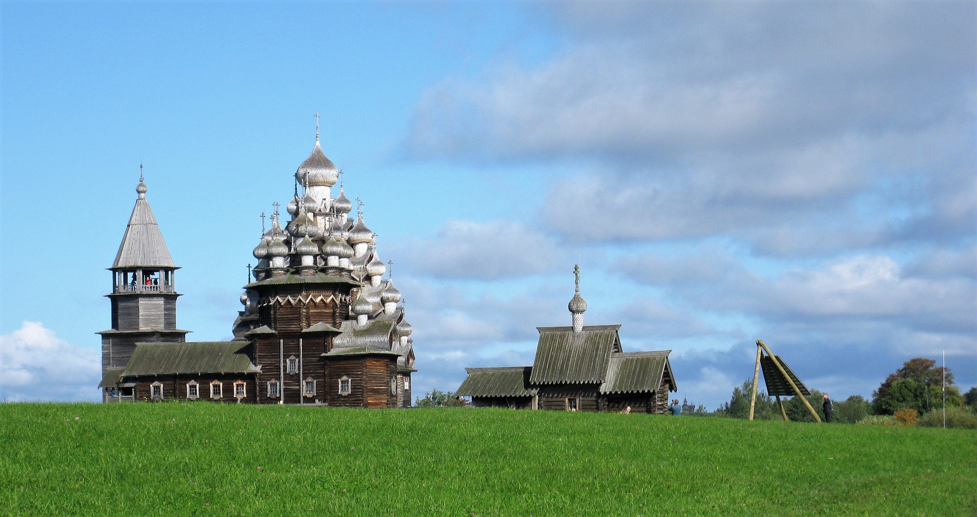 Деревянное зодчество Кижи