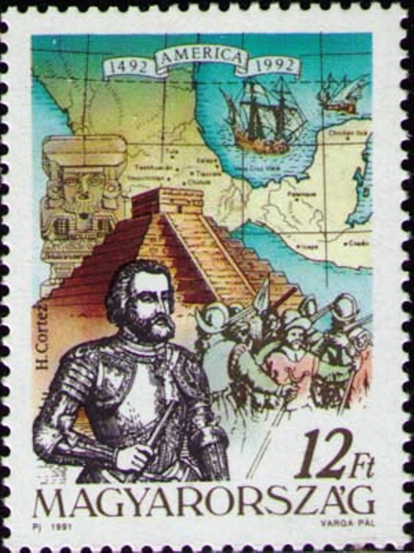 Портрет Эрнана Кортеса, пирамида ацтеков и карта Мексики..