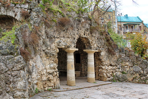 грот Дианы в Пятигорске