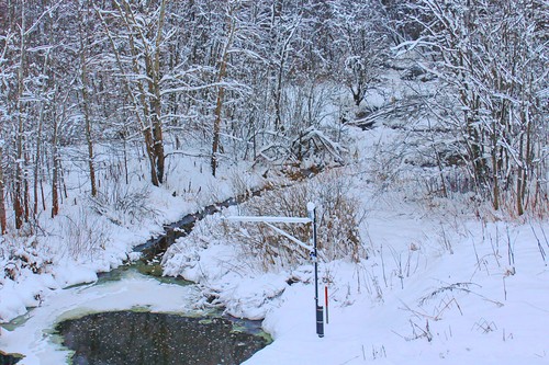 зимний пейзаж с речкой